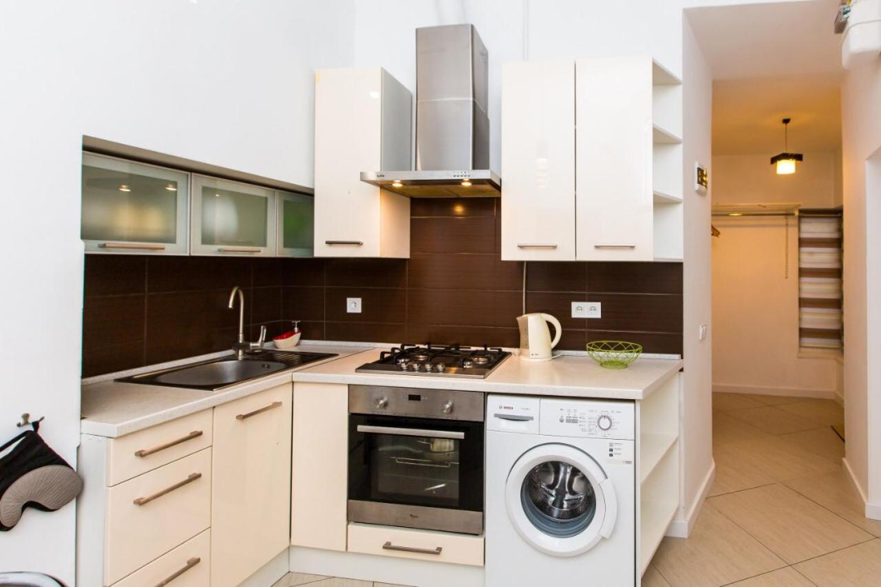 Miamo Apart Гнатюка 18 Lviv Exterior photo